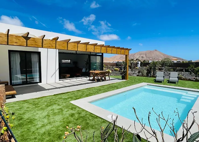 Bungalow + Piscina Independiente