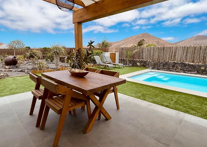 Bungalow + Piscina Independiente