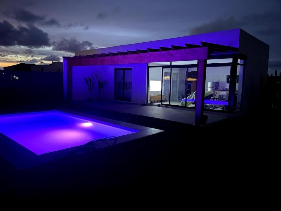 + Piscina Independiente *